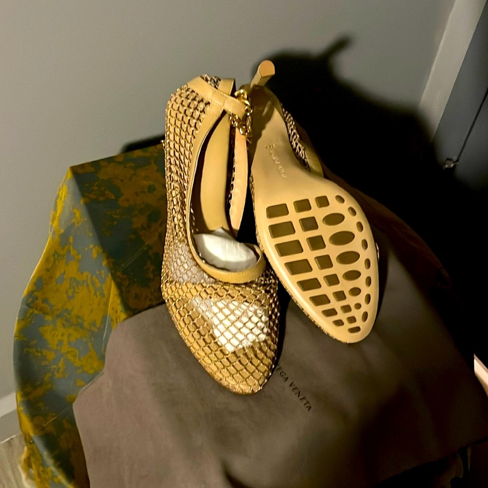 BRAND NEW NEVER WORN